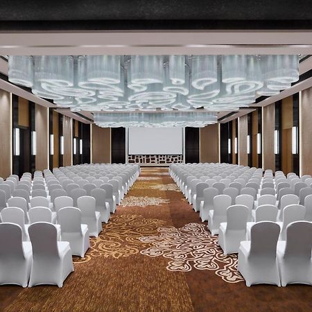 Sheraton Beijing Lize Hotel Экстерьер фото