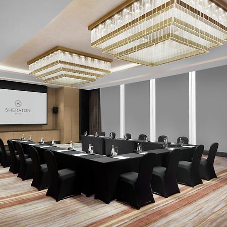Sheraton Beijing Lize Hotel Экстерьер фото