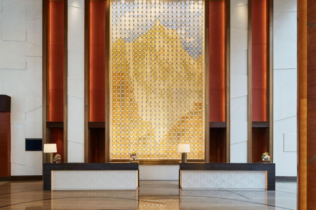 Sheraton Beijing Lize Hotel Экстерьер фото