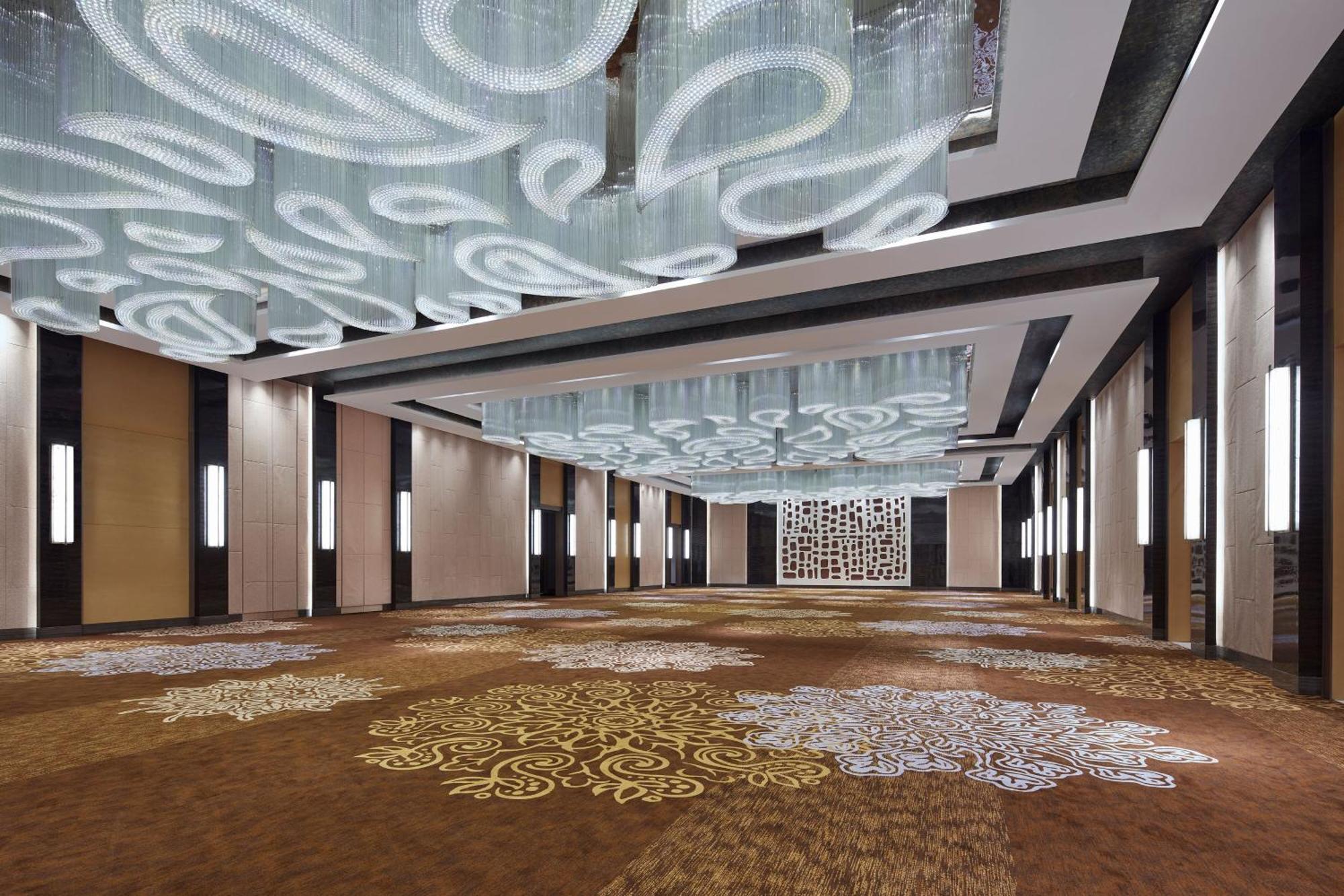 Sheraton Beijing Lize Hotel Экстерьер фото