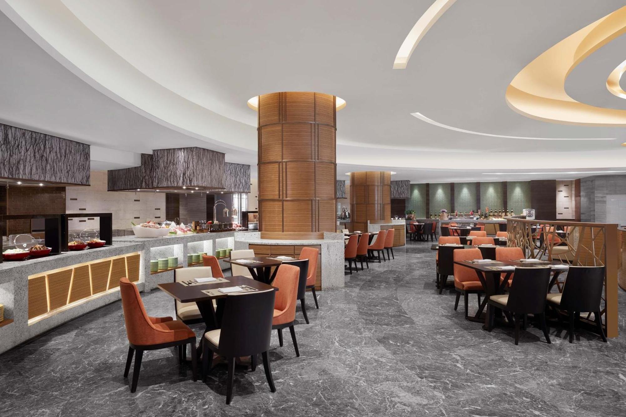 Sheraton Beijing Lize Hotel Экстерьер фото