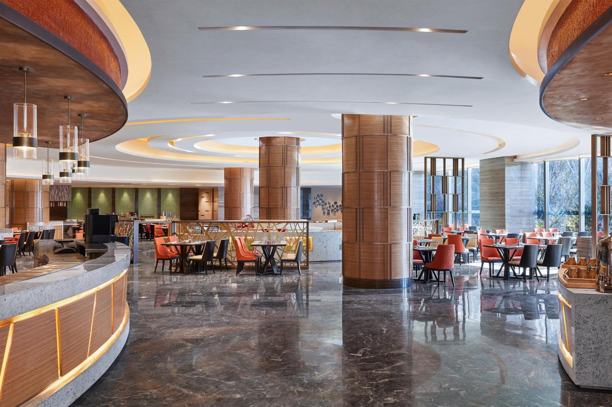 Sheraton Beijing Lize Hotel Экстерьер фото