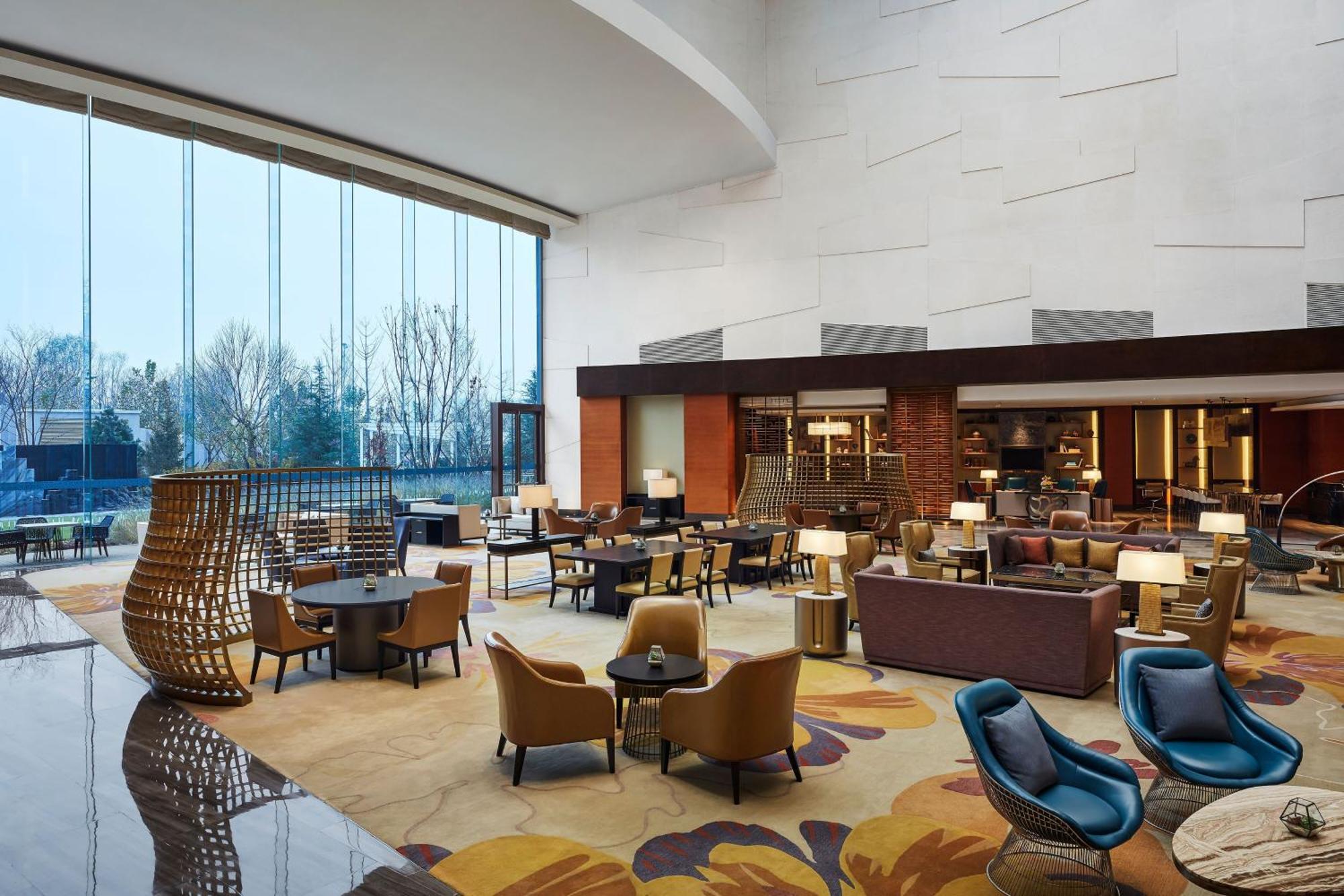 Sheraton Beijing Lize Hotel Экстерьер фото
