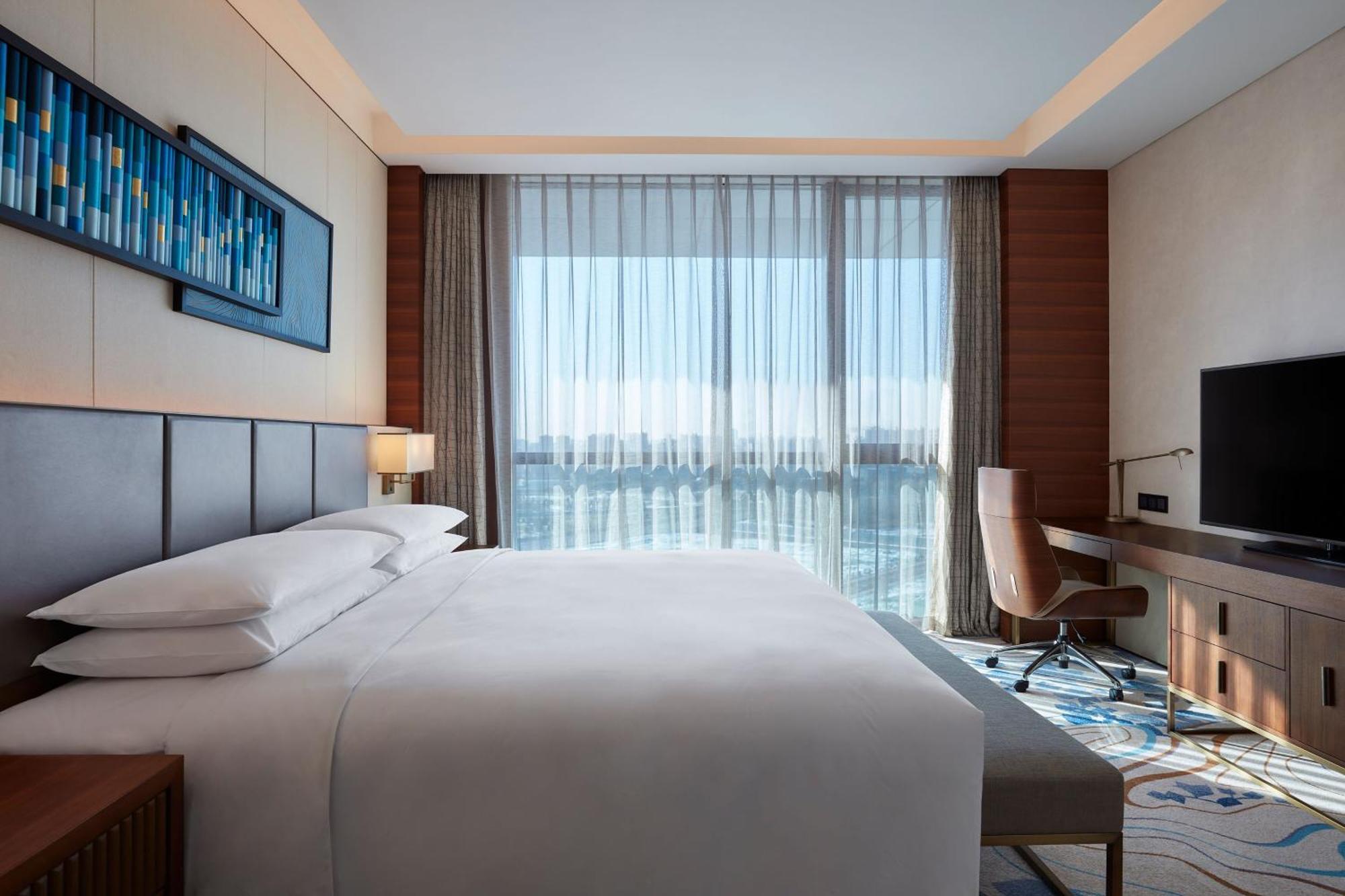Sheraton Beijing Lize Hotel Экстерьер фото