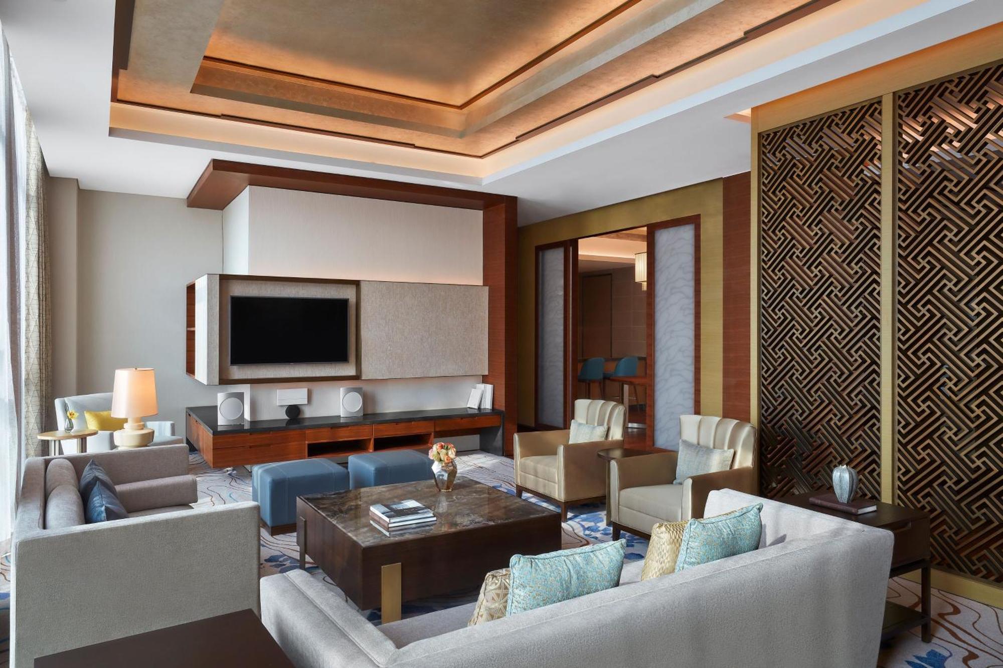Sheraton Beijing Lize Hotel Экстерьер фото