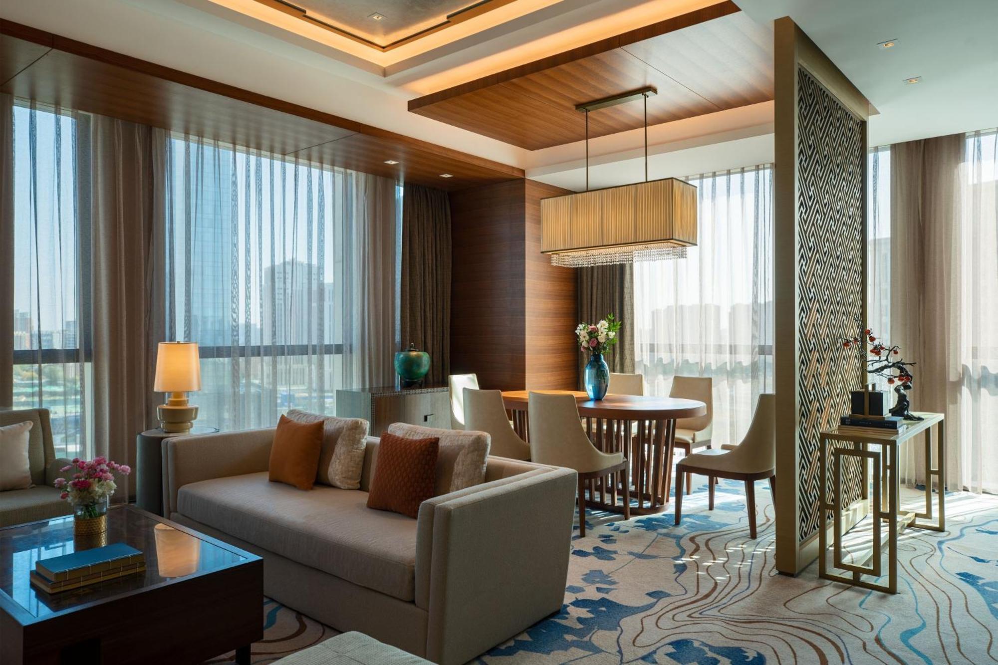 Sheraton Beijing Lize Hotel Экстерьер фото