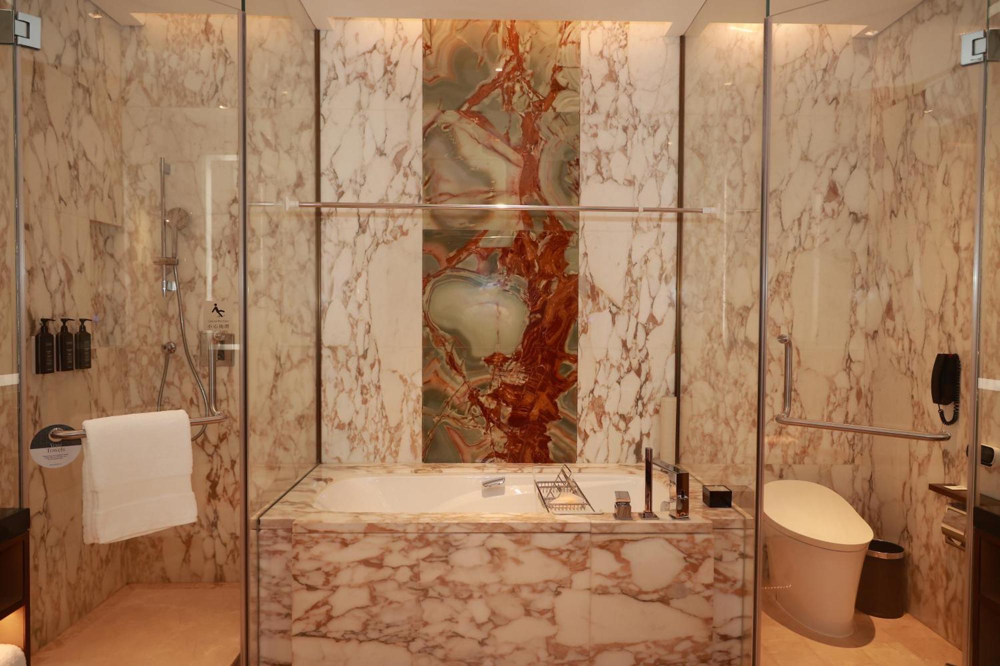 Sheraton Beijing Lize Hotel Экстерьер фото
